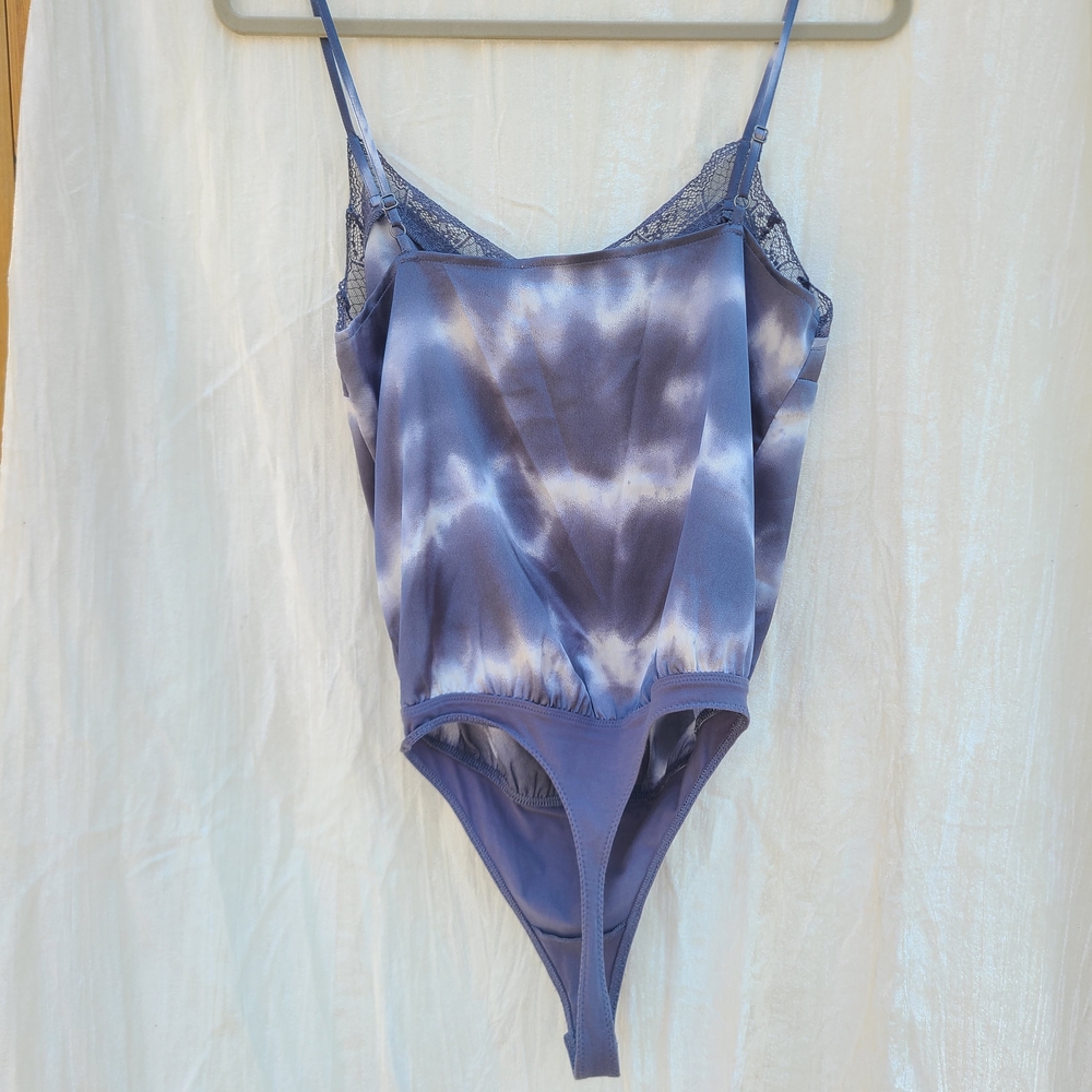 Abercrombie And Fitch Tie-Dye Blue Lace Trim Camisole Bodysuit - Picture 6 of 6